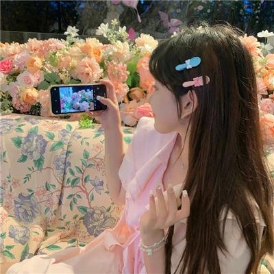 蒙娜丽莎与血月亮 海报