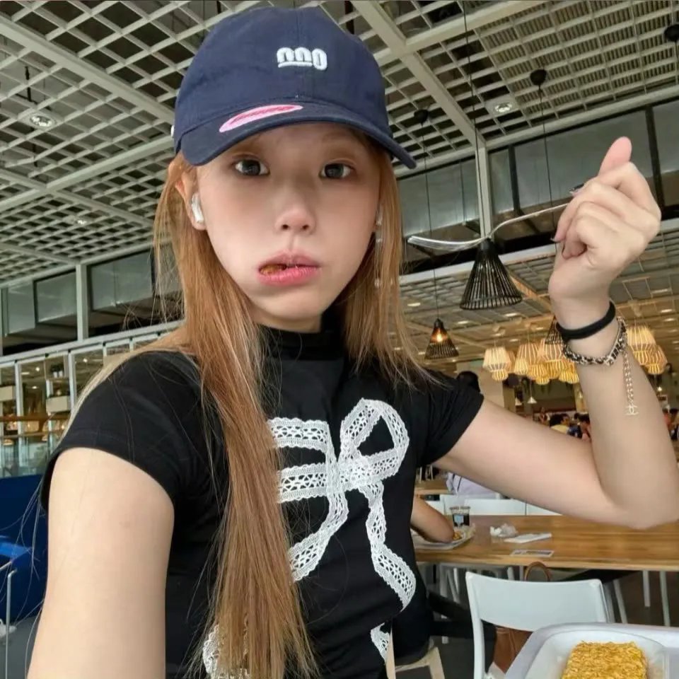 坠爱少女 海报